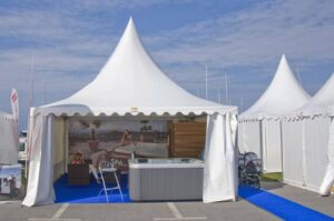 PRODAJA: Prodajno razstavni prostor na navtičnem salonu. SALES: Sales and exhibition room at nautics saloon