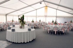 POROKE: Svečani dogodek zahteva ustrezen prostor z eleganco in svečanim ambientom.INFO TOČKE Vidno in lahko dostopno mesto za informacije in prodajo vstopnic.INFO TOČKE Vidno in lahko dostopno mesto za informacije in prodajo vstopnic. WEDDINGS: Celebrations require special place with elegance and solemn ambience